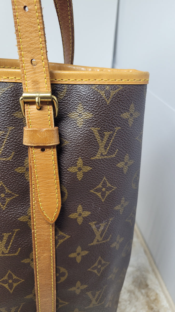 Louis Vuitton Small/Large Vintage Bucket Bag leather vachetta