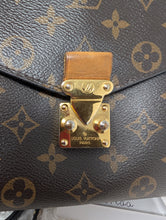 LOUIS VUITTON MONOGRAM METIS POCHETTE