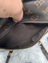 LOUIS VUITTON MONOGRAM METIS POCHETTE