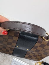 LOUIS VUITTON NOIR BOND STREET BB