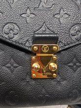 LOUIS VUITTON BLACK EMPREINTE METIS POCHETTE