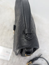 LOUIS VUITTON BLACK EMPREINTE METIS POCHETTE
