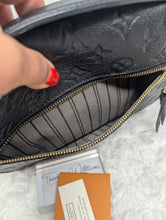 LOUIS VUITTON BLACK EMPREINTE METIS POCHETTE
