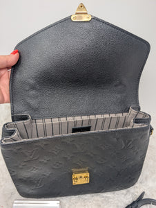 LOUIS VUITTON BLACK EMPREINTE METIS POCHETTE