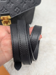 LOUIS VUITTON BLACK EMPREINTE METIS POCHETTE