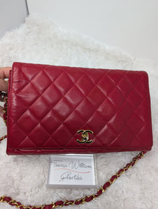 CHANEL RED SMALL VINTAGE FLAP
