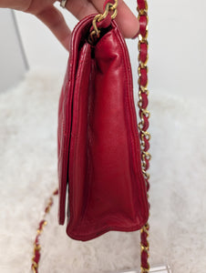 CHANEL RED SMALL VINTAGE FLAP