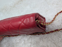 CHANEL RED SMALL VINTAGE FLAP