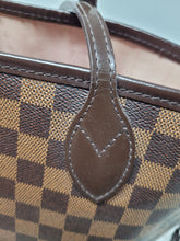 LOUIS VUITTON DE NEVERFULL MM, ROSE BALLERINE INTERIOR