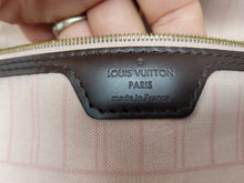 LOUIS VUITTON DE NEVERFULL MM, ROSE BALLERINE INTERIOR