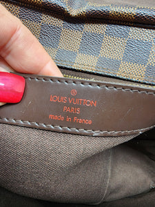 LOUIS VUITTON DE NAVIGLIO MESSENGER BAG