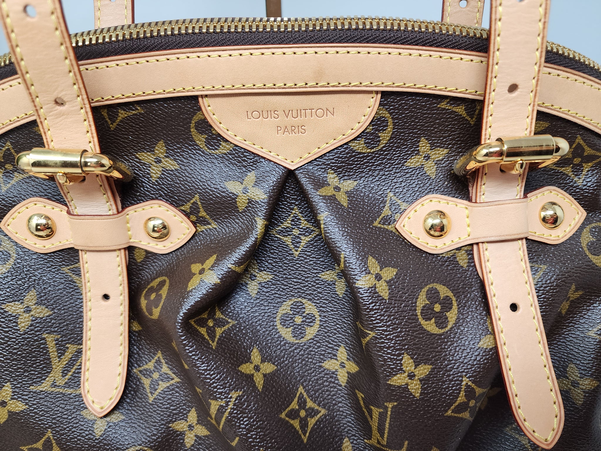 Louis Vuitton, Bags, Brand New Authentic Louis Vuitton Tivoli Gm Is The  Perfect Handbag For Fall
