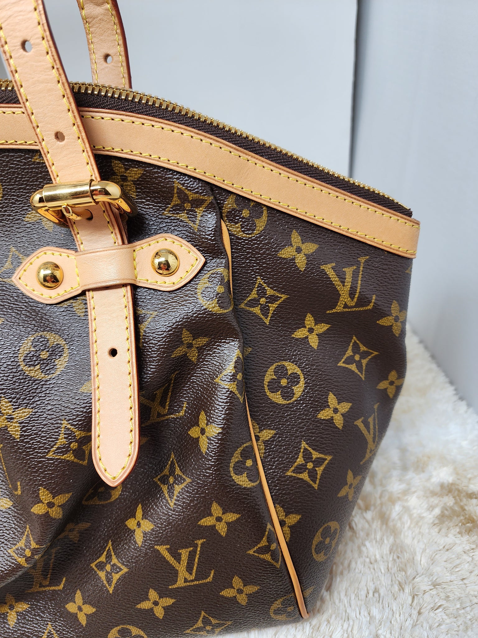 CNY SALE) Louis Vuitton Tivoli GM Bag, Women's Fashion, Bags