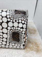 LOUIS VUITTON LIMITED EDITION WHITE KUSAMA SPEEDY 30