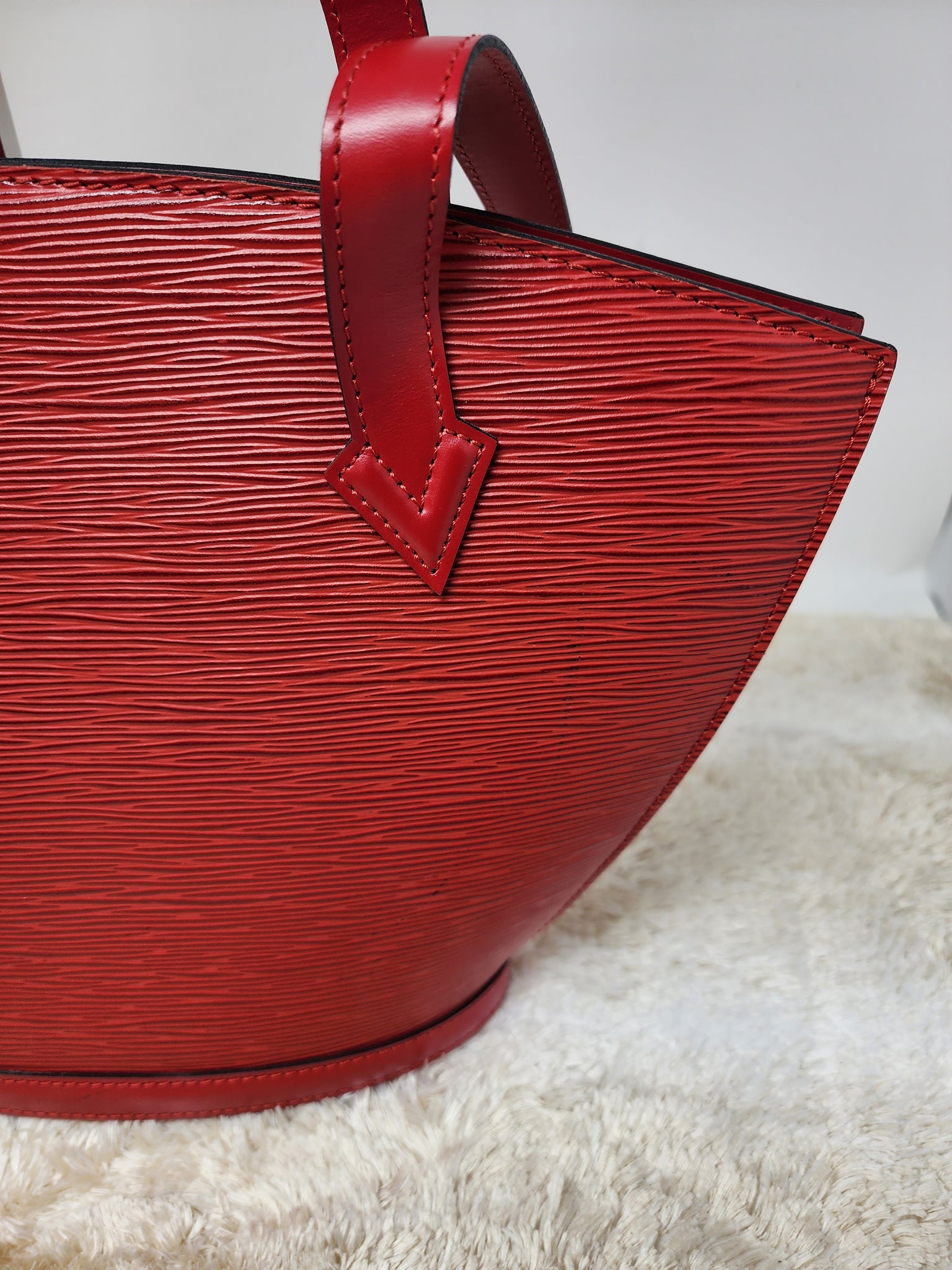 Louis Vuitton Saint Jacques small model handbag in red epi leather