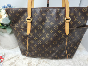 LOUIS VUITTON MONOGRAM TOTALLY MM