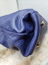 LOUIS VUITTON METIS HOBO- EMPREINTE CELESTE BLUE