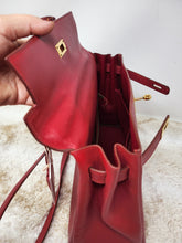 HERMES KELLY 32 ROUGE VIF COURCHEVEL, GHW