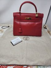 HERMES KELLY 32 ROUGE VIF COURCHEVEL, GHW