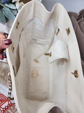 CHANEL CAVIAR CLASSIC LARGE SHOPPING TOTE