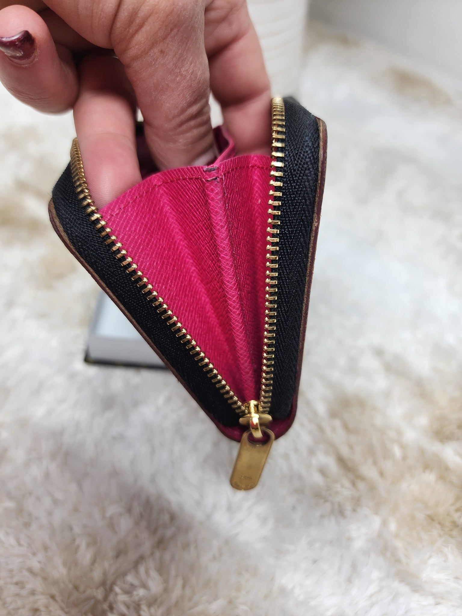 louis-vuitton compact zippy wallet