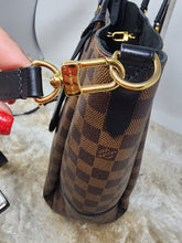 LOUIS VUITTON DE BELMONT AND POUCH