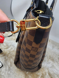 LOUIS VUITTON DE BELMONT AND POUCH