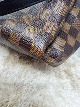 LOUIS VUITTON DE BELMONT AND POUCH