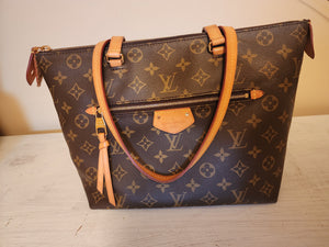 LOUIS VUITTON IENA PM