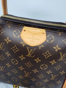 LOUIS VUITTON MONOGRAM MARAIS