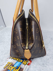 LOUIS VUITTON MONOGRAM MARAIS