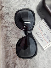 LOUIS VUITTON BLACK URSULA SUNGLASSES