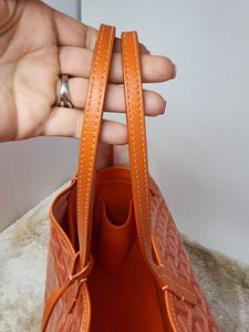 GOYARD ST LOUIS PM TOTE & POUCH - ORANGE