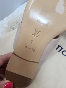 LOUIS VUITTON BEIGE DRAPPY THONG SANDALS, SIZE 37, LIKE NEW