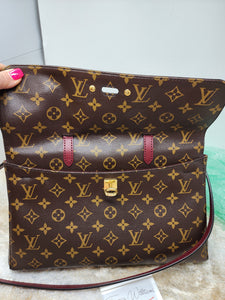 LOUIS VUITTON VENUS