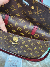 LOUIS VUITTON VENUS