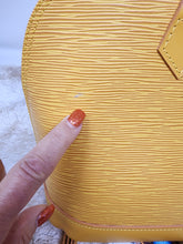 LOUIS VUITTON EPI YELLOW GOLD ALMA PM & STRAP (POCHETTE sold separately)