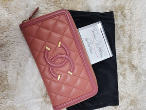 CHANEL PINK CAVIAR FILIGREE ZIPPY WALLET, like new