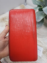 LOUIS VUITTON EPI RED ZIPPY WALLET