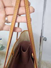 LOUIS VUITTON AZUR NEVERFULL MM