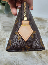 LOUIS VUITTON MONOGRAM COSMETIC PM