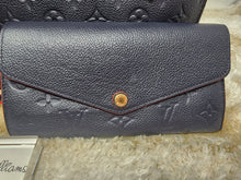 LOUIS VUITTON SARAH WALLET, MARINE ROUGE