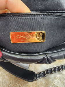 CHANEL 19 BLACK SMALL/MEDIUM, VERY EXCELLENT