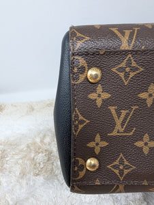 LOUIS VUITTON NOIR MONOGRAM FLORINE