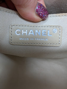 CHANEL IN THE BUSINESS FLAP