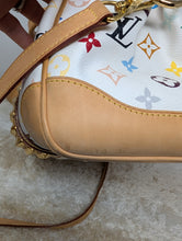 LOUIS VUITTON WHITE MULTICOLOR COURTNEY MM