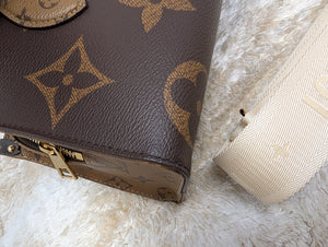 LOUIS VUITTON ONTHEGO REVERSE EAST WEST