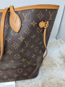 LOUIS VUITTON MONOGRAM NEVERFULL MM, RED INTERIOR