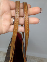 LOUIS VUITTON MONOGRAM NEVERFULL MM, RED INTERIOR