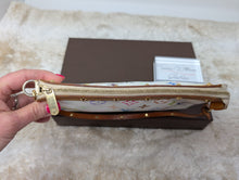 LOUIS VUITTON WHITE MULTICOLOR POCHETTE